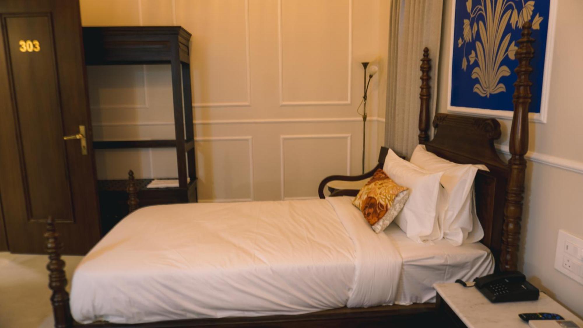 Hotel Naren Villa Удайпур Екстериор снимка